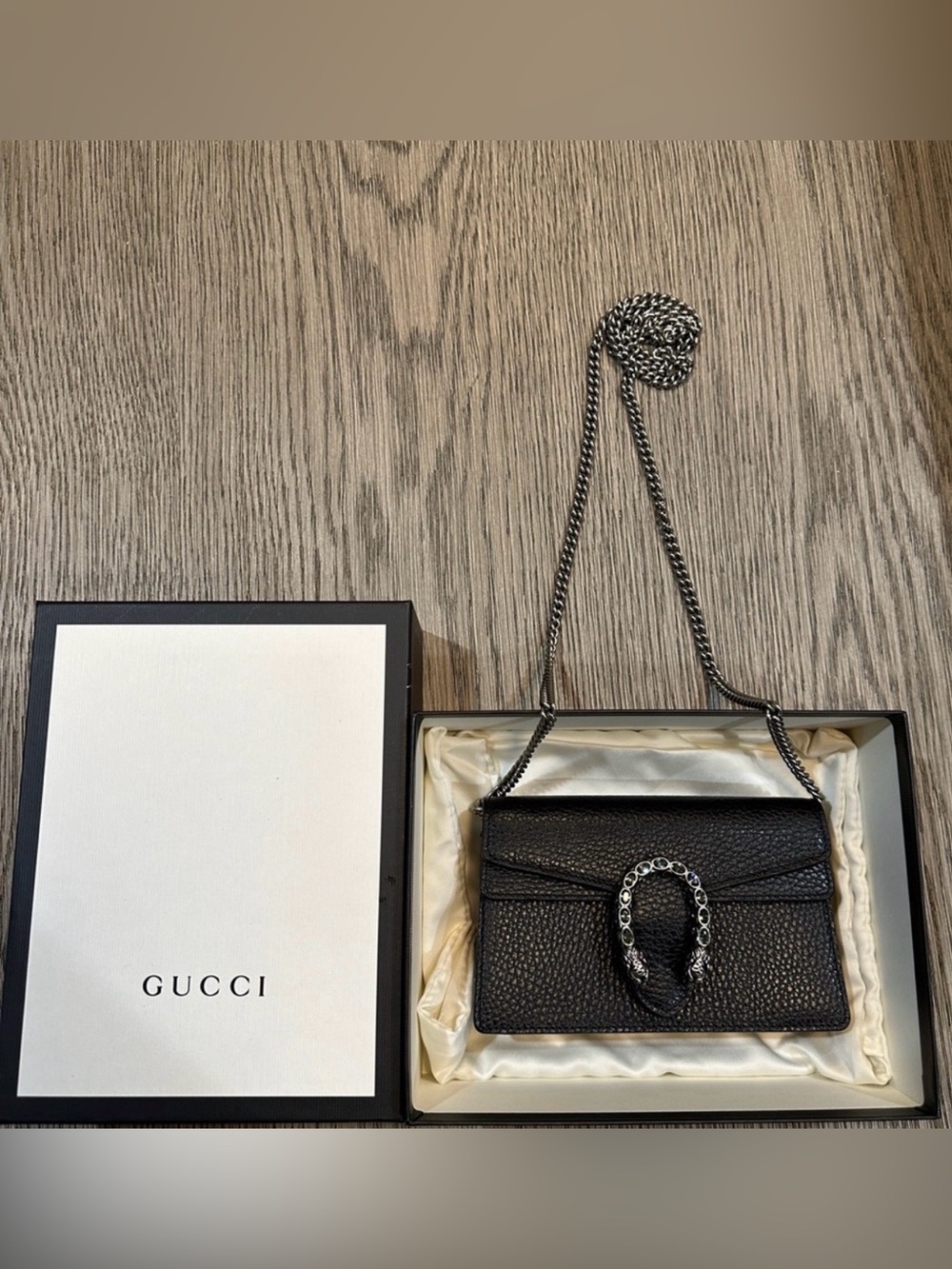 100% Authentic Gucci Black Pebbled Leather Dionysus Chain Crossbody
